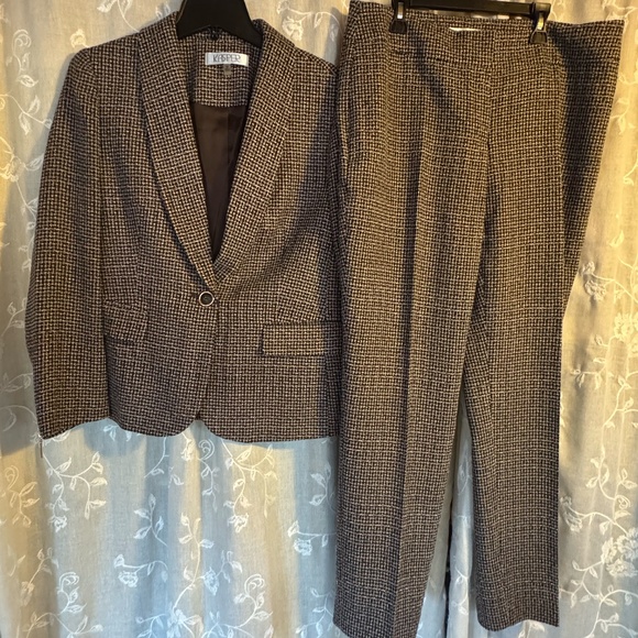 Brand New KASPER Women's Boucle Suit Jacket - Picture 6 of 6